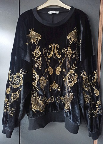 Dantel Detaylı İşlemeli Siyah Kadın Sweatshirt - Görsel 2