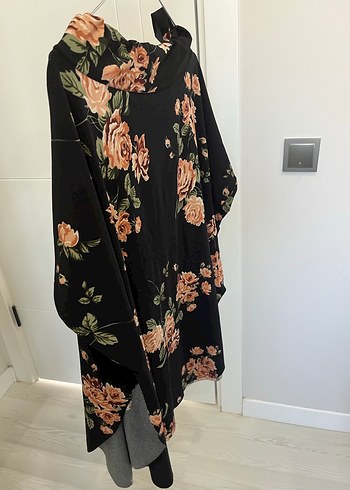 Çiçek Desenli Yırtmaçlı Etek - Görsel 5