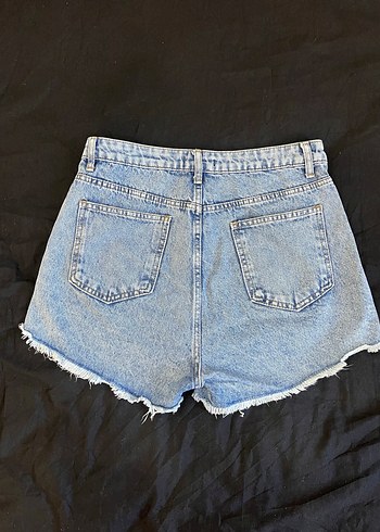 Mavi Yırtık Mini Kot Şort - Görsel 3