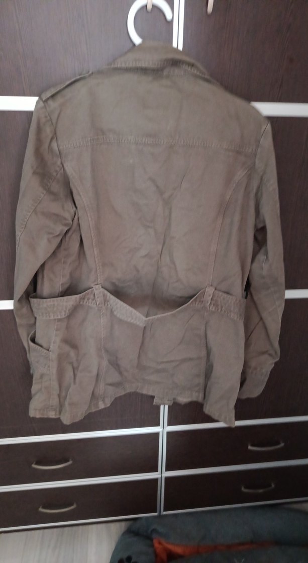 Düğmeli haki Kadın Ceket - Görsel 3