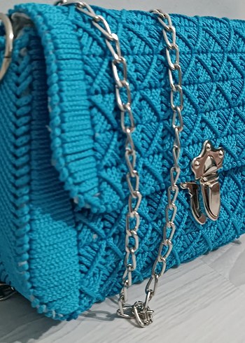 Turkuaz Nakışlı Örgü Zincir Detaylı Çanta - Görsel 2