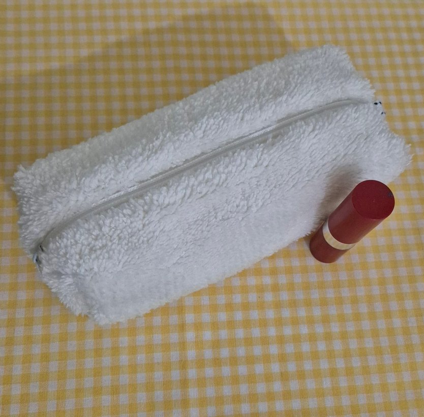 Beyaz Kadın Makyaj Çantası - Görsel 3