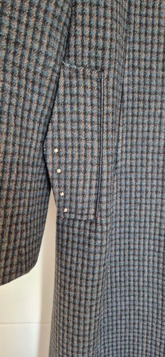 Düğmeli Gri-Yeşil Kadın Uzun Manto. - Görsel 5