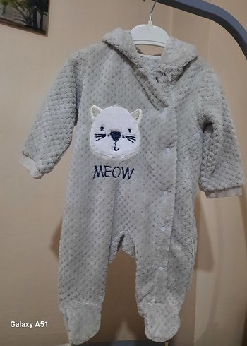 Gri Kürklü Nakışlı Kedi Tulum - Görsel 3