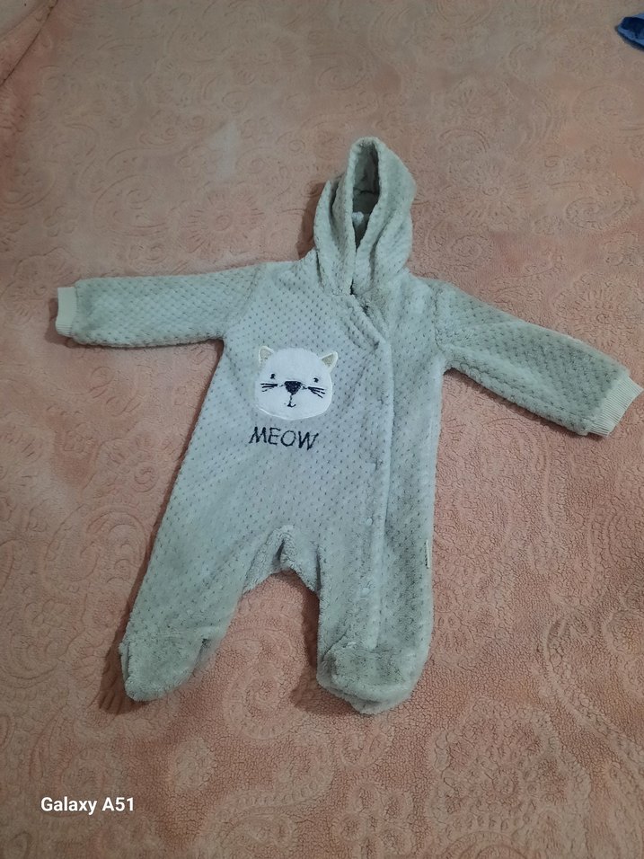 Gri Kürklü Nakışlı Kedi Tulum - Görsel 5