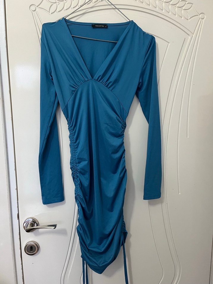 Mavi Drapeli V Yakalı Boyu Ayarlanabilir Mini Elbise - Görsel 2