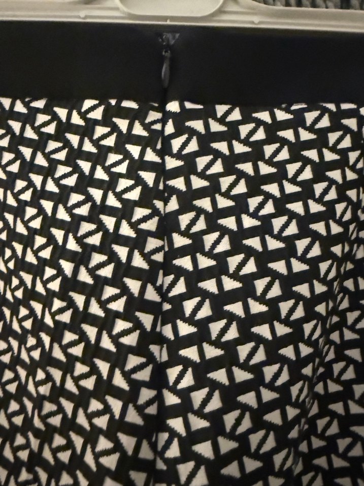 Kayra 36 Beden Kadın Siyah Yılan Desenli Midi Kumaş Pantolon - Görsel 5