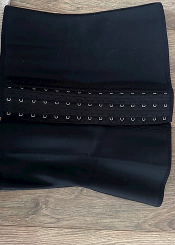 Siyah Dikişsiz Hemşire Korsesi - Görsel 3