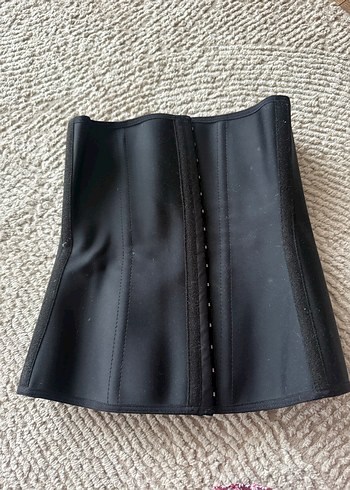 Siyah Dikişsiz Hemşire Korsesi - Görsel 2