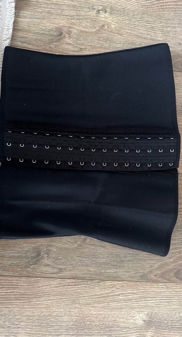 Siyah Dikişsiz Hemşire Korsesi - Görsel 3