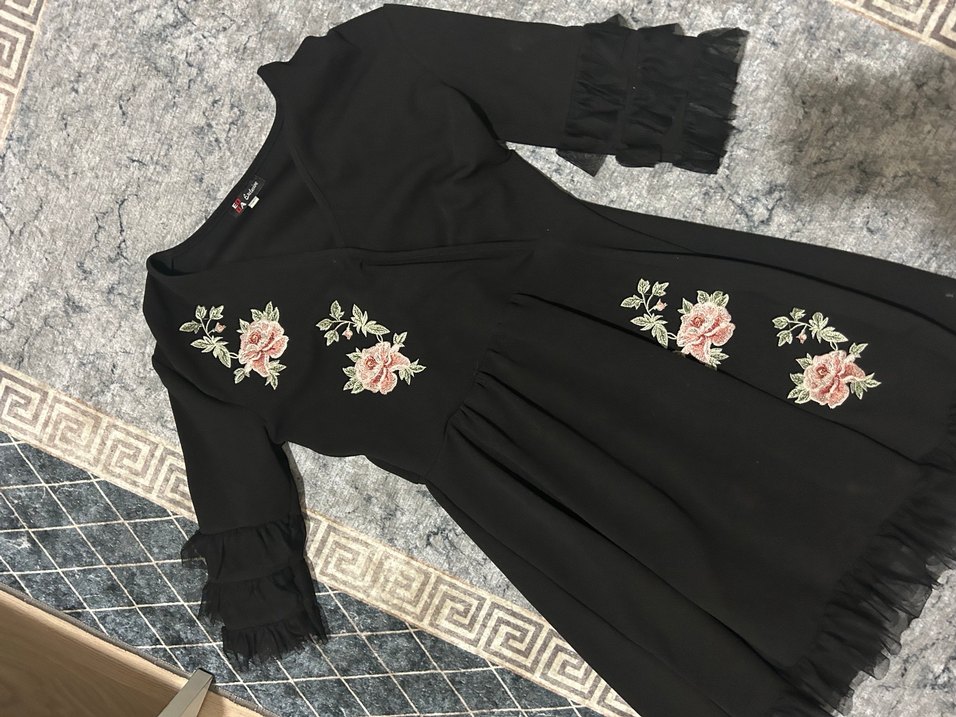 Nakışlı Siyah Midi Elbise - Görsel 2