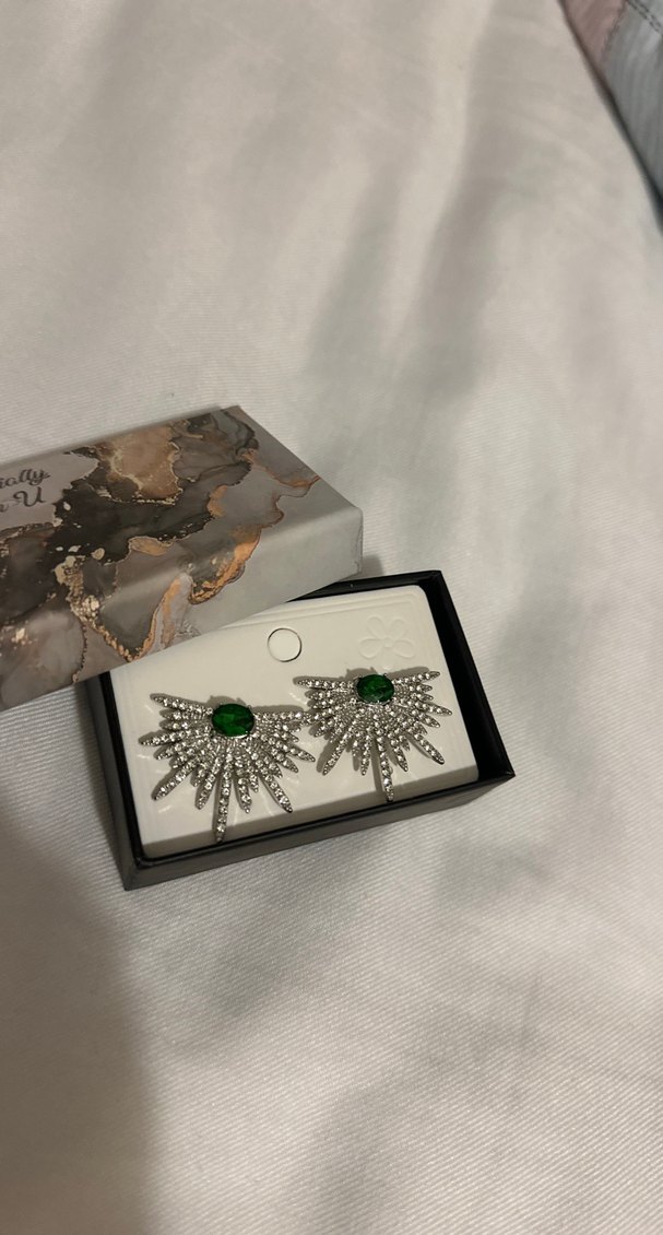 Yeşil Taşlı Mini Payetli Küpe - Görsel 2