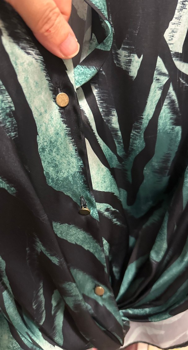 Yeşil Batik Desenli Uzun Kollu Kadın Gömlek - Görsel 5