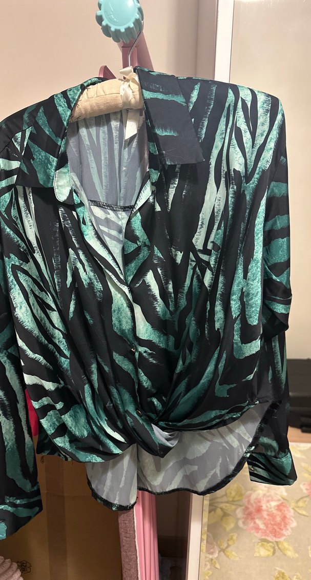 Yeşil Batik Desenli Uzun Kollu Kadın Gömlek - Görsel 4