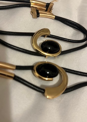 Yılan Desenli Altın Renk Mini Gotik Kolye - Görsel 3