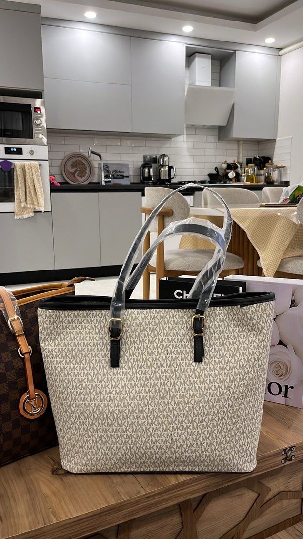 Michael Kors - Görsel 2