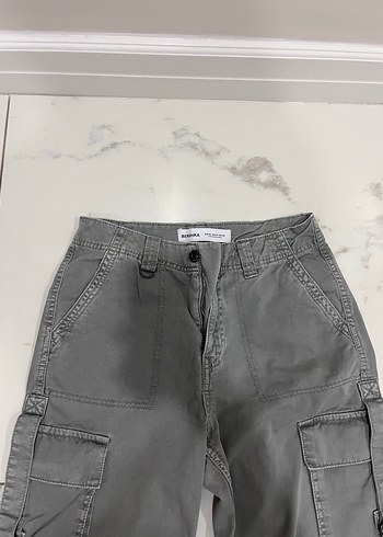 Gri Kemerli Bol Kesim Kadın Pantolon - Görsel 3