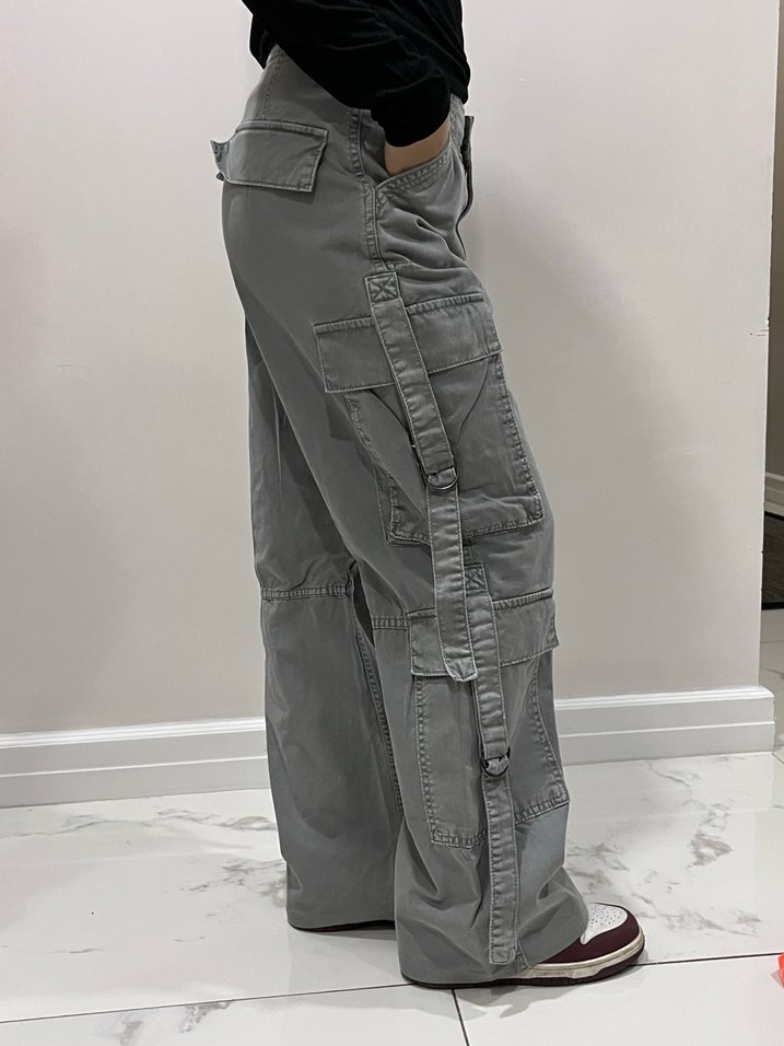 Gri Kemerli Bol Kesim Kadın Pantolon - Görsel 4