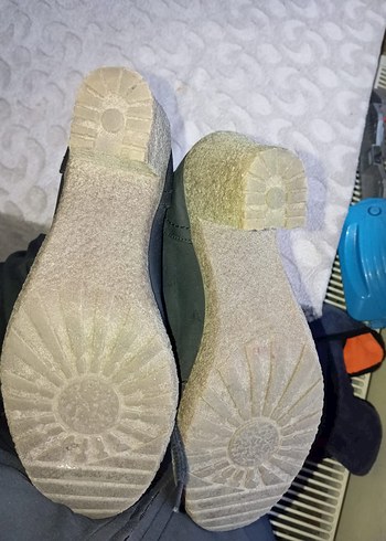 Gri Süet Tokalı Kadın Dolgu Topuk Bot - Görsel 3