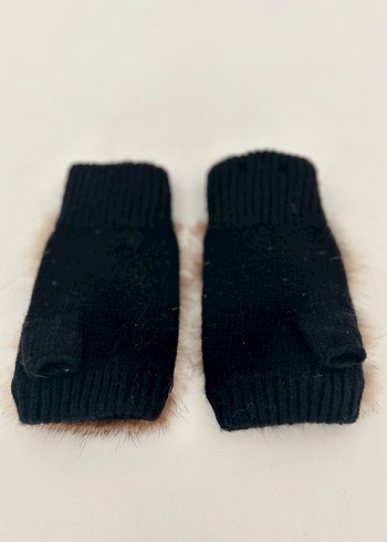 Gusto Marka Kahverengi Kürklü Siyah Trikolu Kadın Eldiven - Görsel 4