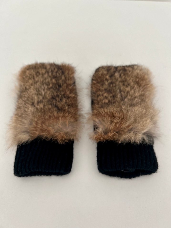 Gusto Marka Kahverengi Kürklü Siyah Trikolu Kadın Eldiven - Görsel 2