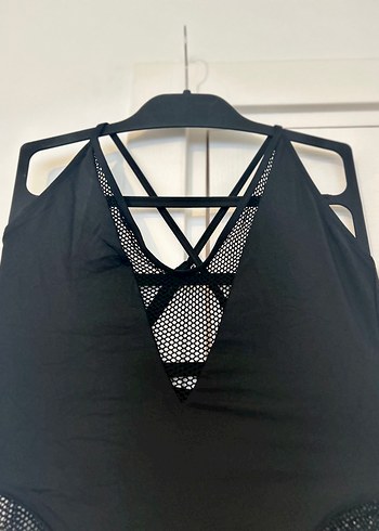 H&M Marka Siyah File Detaylı Kadın Mayo - Görsel 3