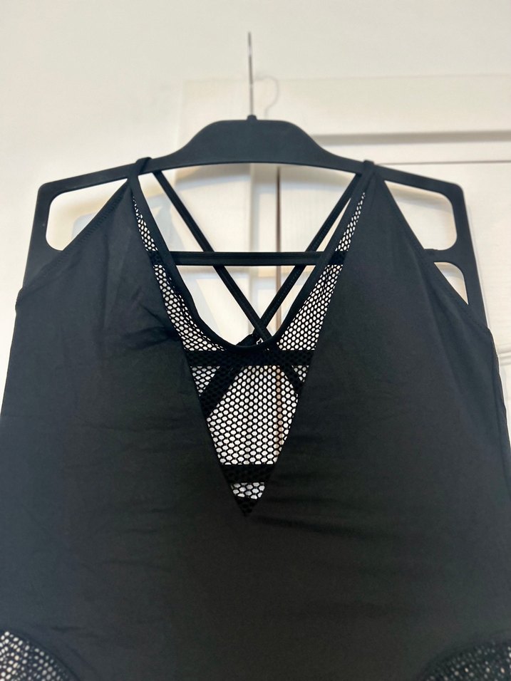 H&M Marka Siyah File Detaylı Kadın Mayo - Görsel 3