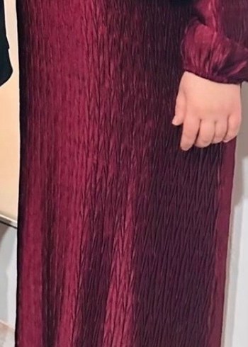 Bordo Piliseli Uzun Elbise - Görsel 2