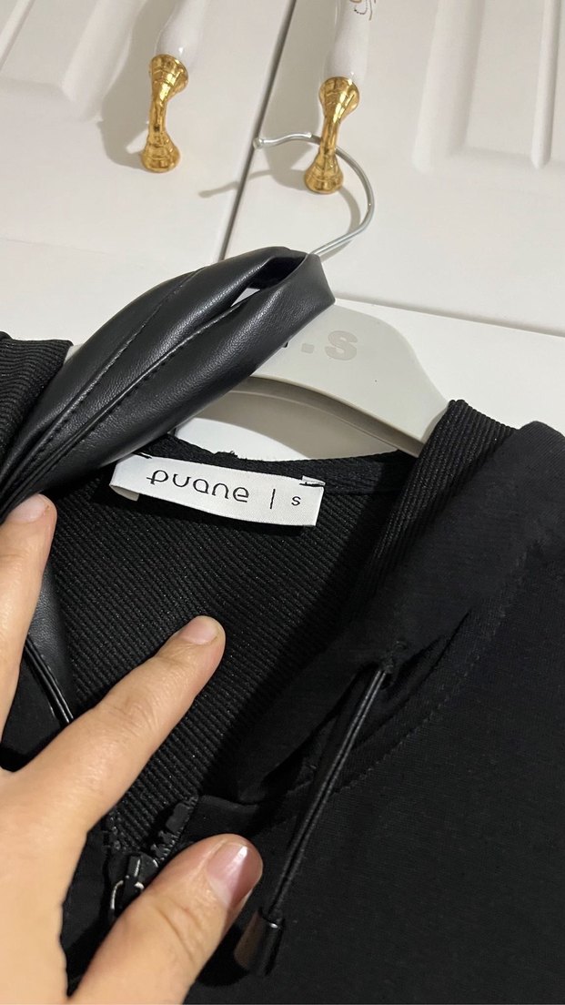 Fermuarlı Siyah Deri detaylı giy çık kap - Görsel 3