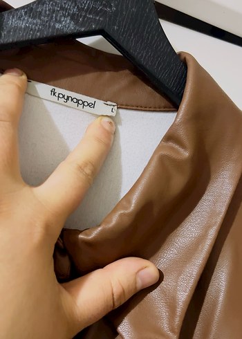 Düğmeli Kahverengi Kadın Deri Ceket - Görsel 3