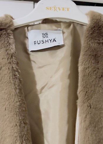 Bej Süet Kürklü Kadın Yelek - Görsel 3