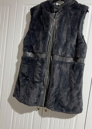 Gri Kürklü Kadın Yelek - Görsel 2