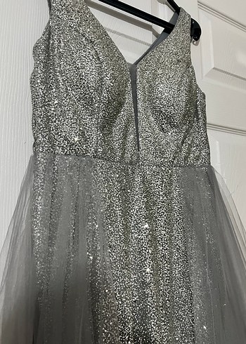 Gri Payetli Uzun V Yaka Abiye Elbise - Görsel 7
