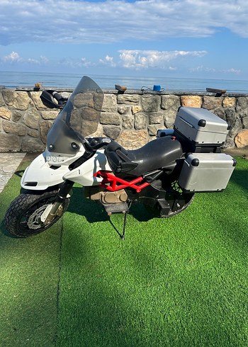 Kırmızı Çocuk Scooter'ı Peg Perego Ducati - Görsel 14