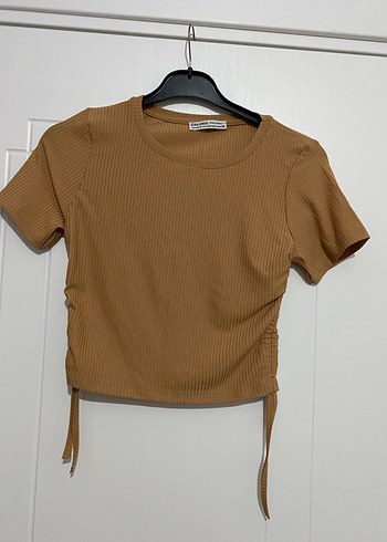 Kahverengi Kemer Detaylı Kadın Tişört - Görsel 6