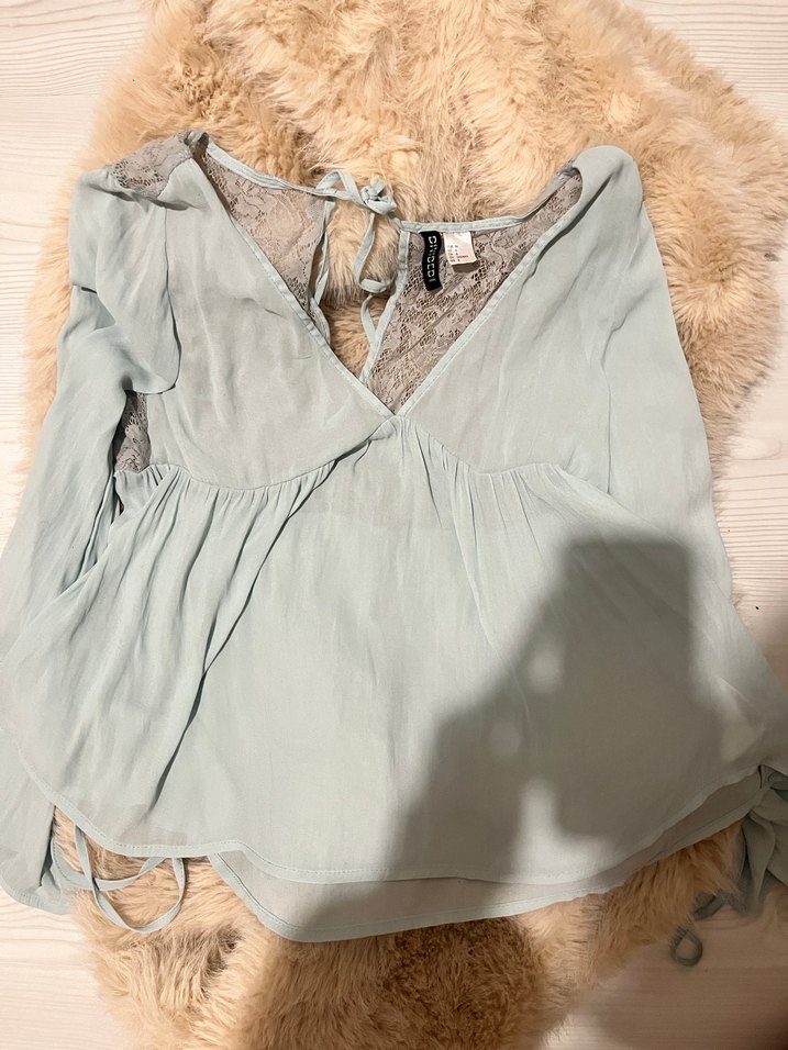 H&M Dantel Detaylı Turkuaz Fairy Uzun Kollu Bluz - Görsel 3