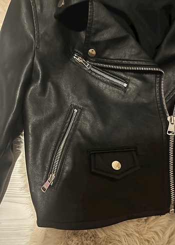 Bershka Siyah Deri Ceket - Görsel 5
