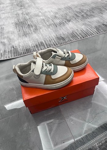 Bağcıklı ve Cırt Cırtlı Erkek Çocuk Spor Ayakkabı - Görsel 3