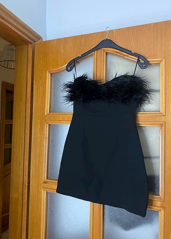 Kürk Detaylı Siyah Straplez Mini Elbise - Görsel 2