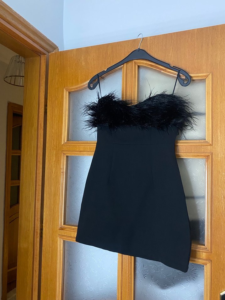 Kürk Detaylı Siyah Straplez Mini Elbise - Görsel 2