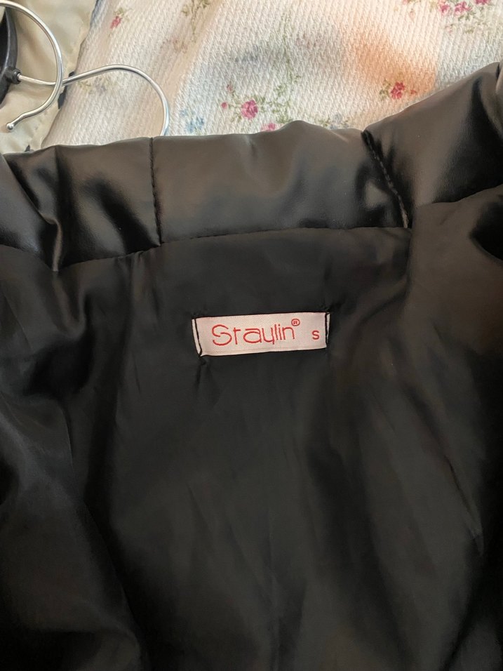 Siyah Deri Kadın Mont, Yüksek Yakalı, Tokalı - Görsel 2