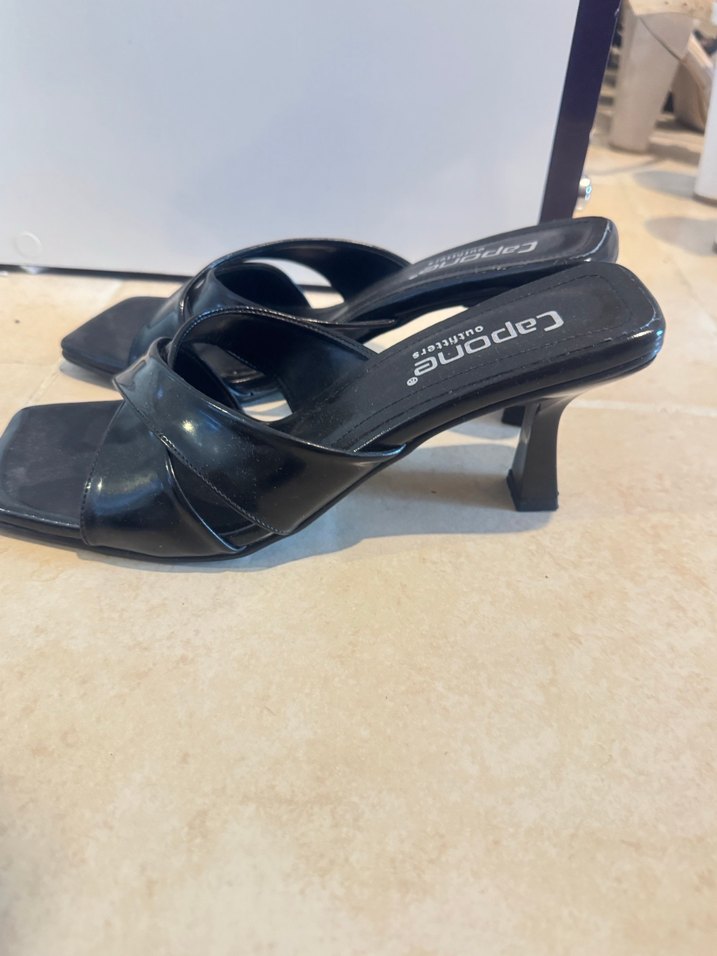 Kadın Siyah Topuklu Terlik - Görsel 2