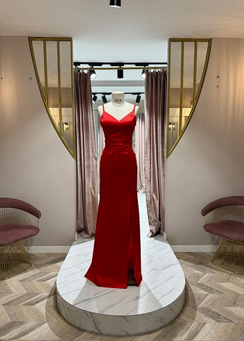 Uzun Siyah Nakışlı Gotik Abiye - Görsel 17