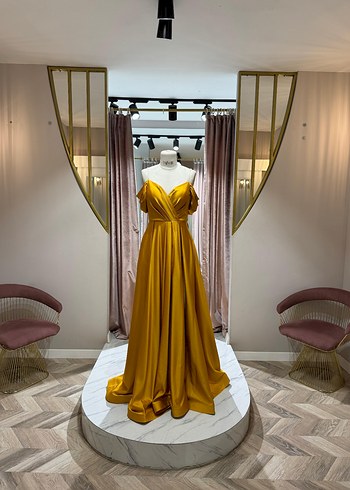 Parlak Kırmızı Drape ve Nakışlı Uzun Abiye - Görsel 6