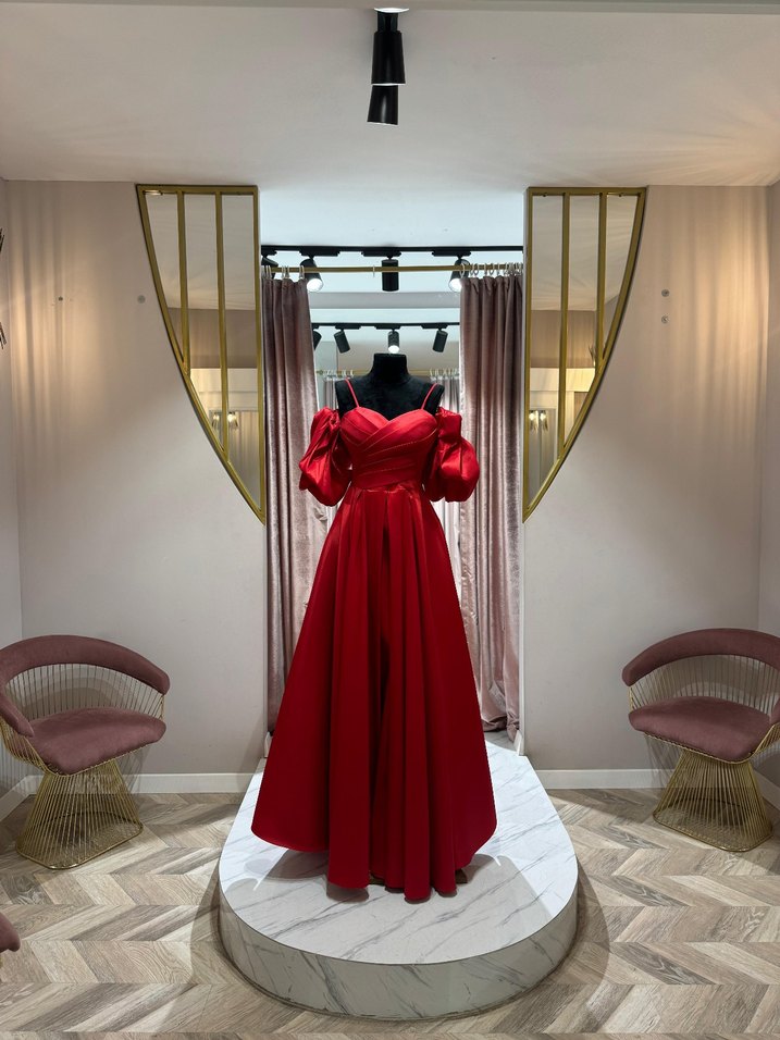 Parlak Kırmızı Drape ve Nakışlı Uzun Abiye - Görsel 5