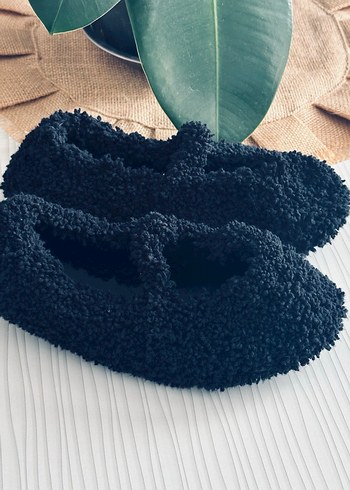 Siyah Kadın Peluş Cırt Cırtlı Terlik - Görsel 3