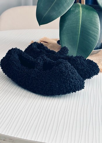 Siyah Kadın Peluş Cırt Cırtlı Terlik - Görsel 2