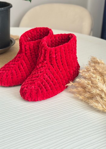 Kız Çocuk Kırmızı Örgü Sıcak Ev Terliği - Görsel 3