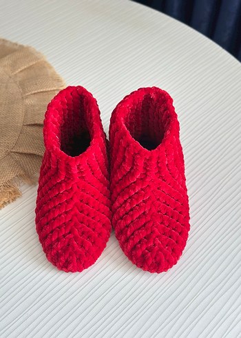 Kız Çocuk Kırmızı Örgü Sıcak Ev Terliği - Görsel 2