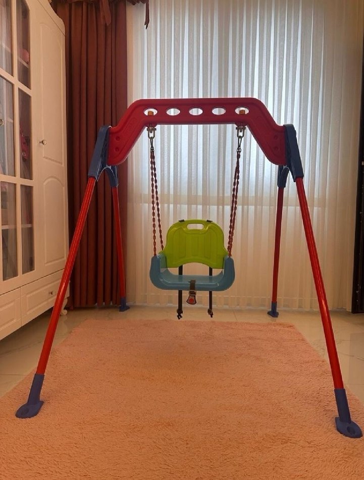 Renkli Çocuk Salıncağı - Görsel 2